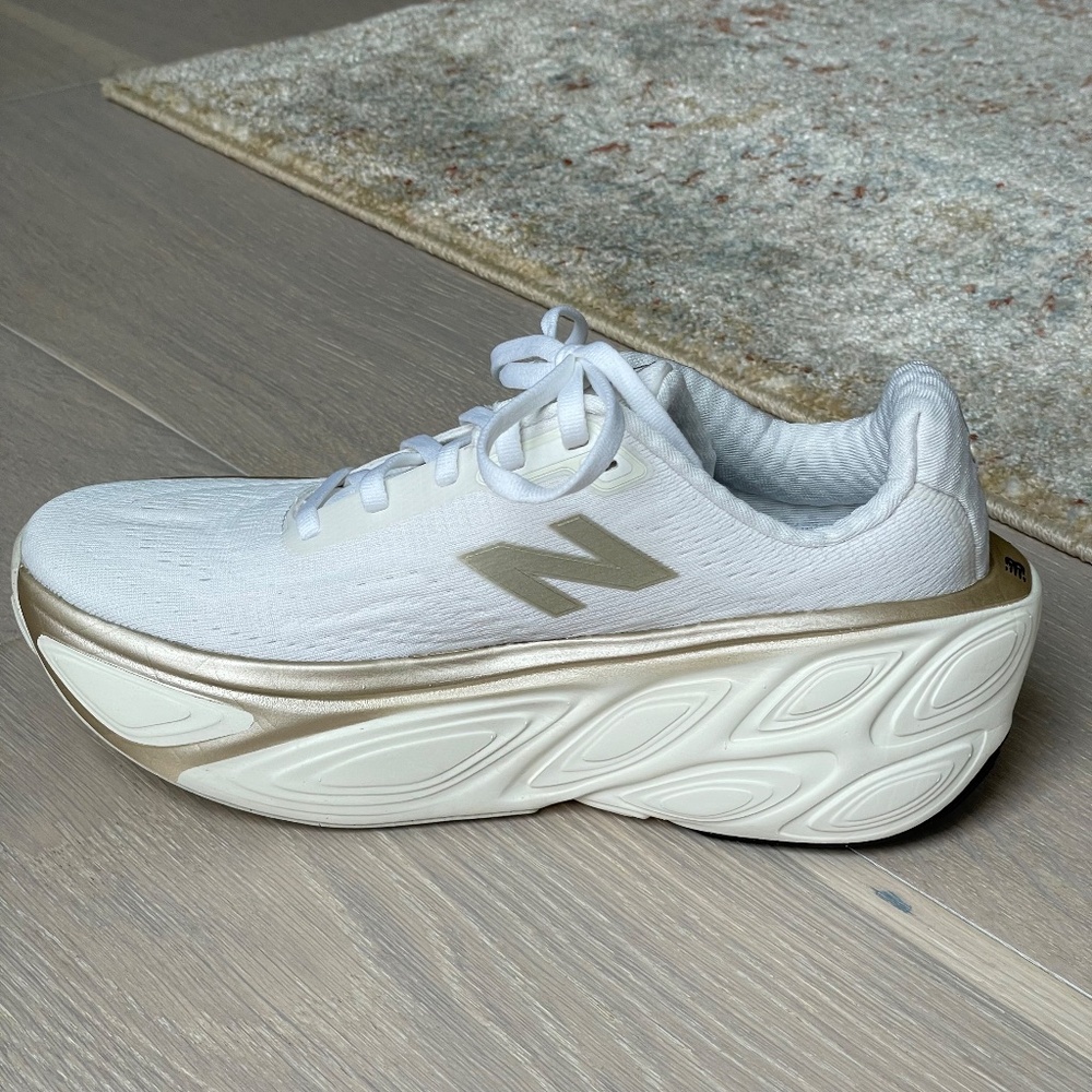 New Balance Fresh Foam More v5, White/Sea Salt, Size 6.5 - Picture 7 of 16